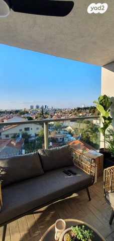 דירה, אנילביץ' 17, ותיקים, כפר סבא