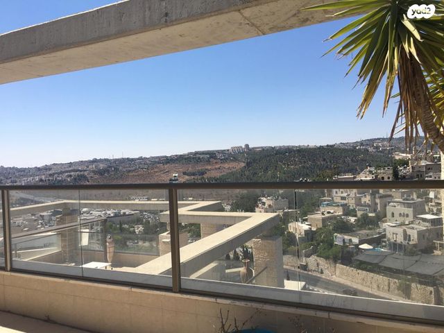 גג/ פנטהאוז, משה שרת 1, רמת שרת, ירושלים