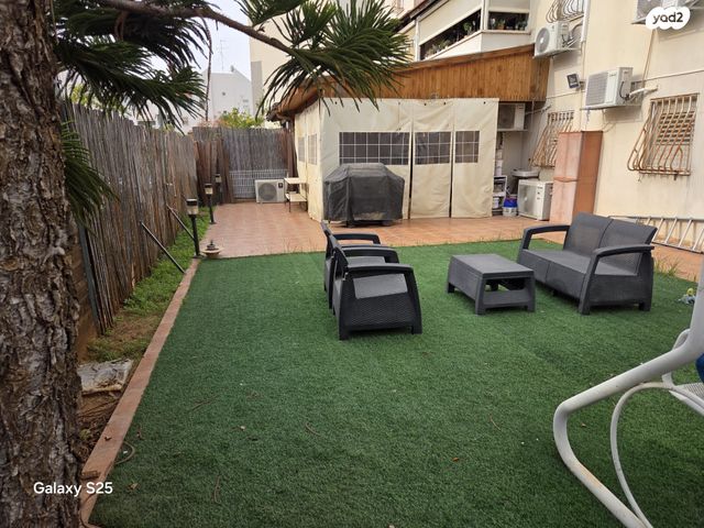 בית הערבה 16