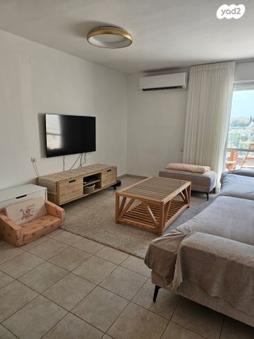 גבעת קנדה 29