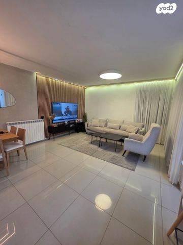 דירה, עמנואל זיסמן 24, חומת שמואל, הר חומה, ירושלים