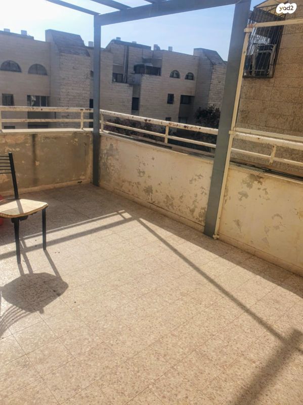 דירה, השישה עשר 33, פסגת זאב, ירושלים