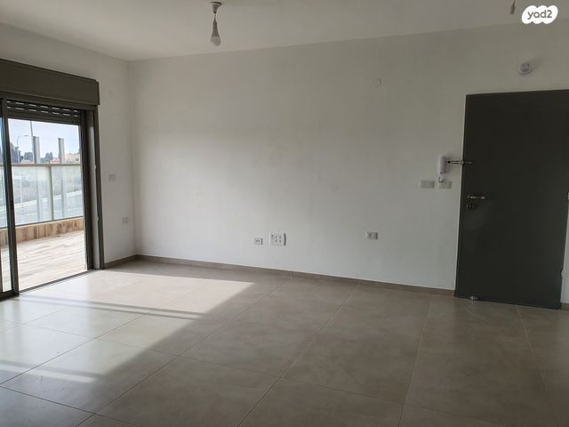 דירה, שדרות נשיאי ישראל 19, שער הגיא מערב, יקנעם עילית