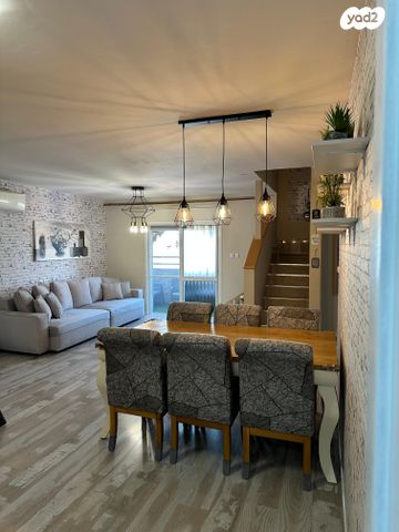 דופלקס, משה שרת 62, שאר העיר, עפולה