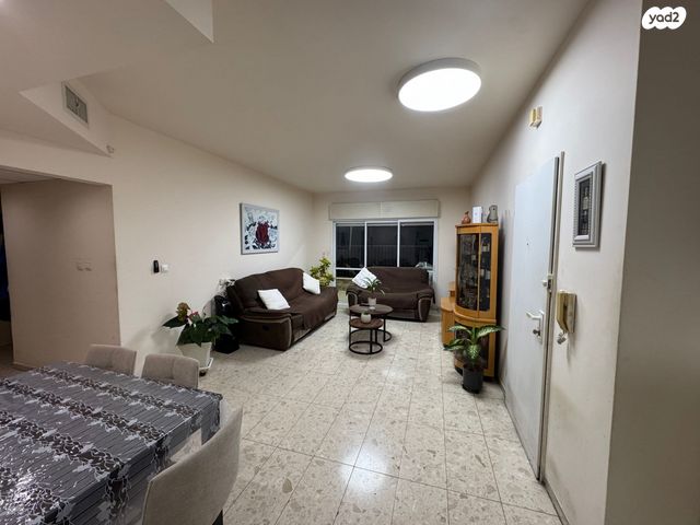 יצחק בן צבי 4