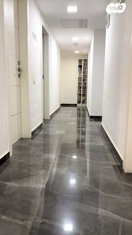 גג/ פנטהאוז, יוסף בורג 58, נווה זאב, נאות אילן, באר שבע