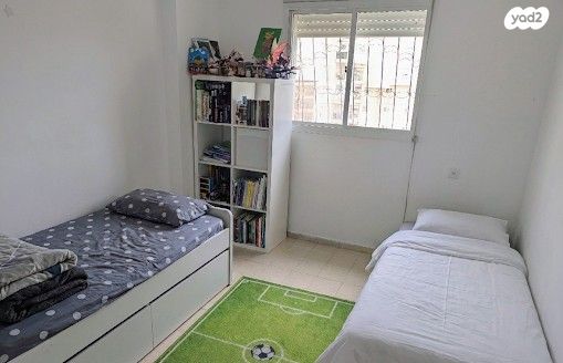 דירה, מנחם בגין 12, נווה גנים, קרית מוצקין