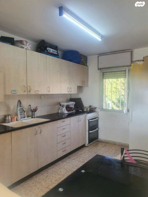 דירה, השישה עשר 33, פסגת זאב, ירושלים