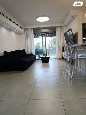 דירת גן, סביון 32, הפרחים, חריש