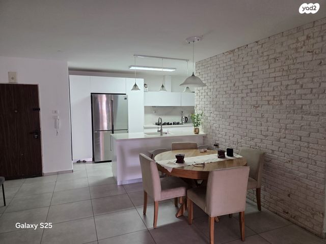 דירת גן, בית הערבה 16, קרית גנים, ראשון לציון