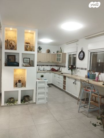 דירה, דרך חיים 2003, מצפה יריחו, מצפה יריחו