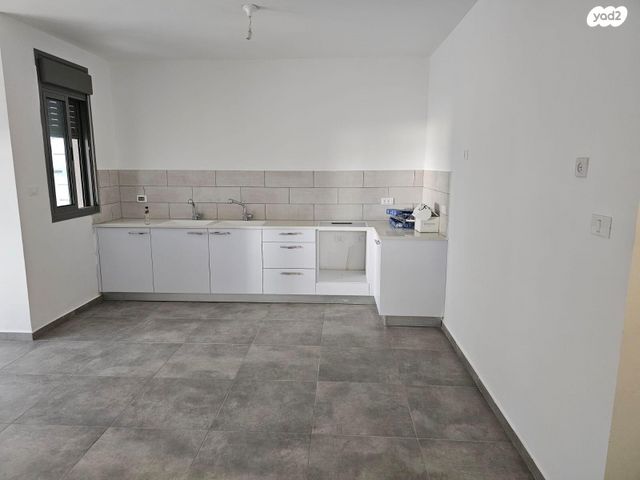 דירה, לח"י 13, שאר העיר, בני ברק