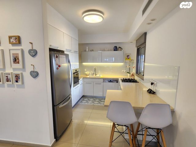 דירה, אהוד מנור 2, קרית אילון, חולון