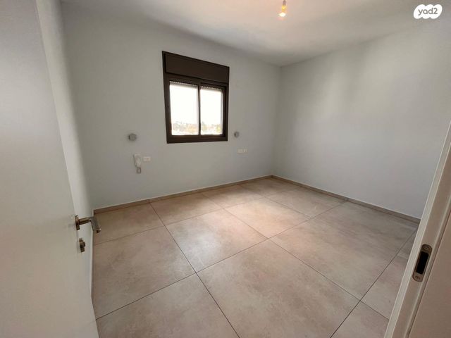 דירה, דרך יבנה 16, ב' / צפון מערב העיר, רחובות