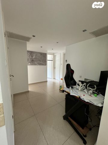 דירה, קלמן ביאלר 1, רחובות החדשה, רחובות