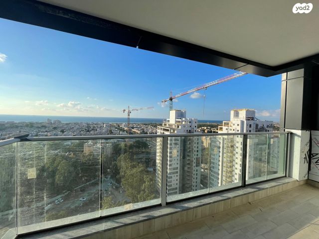 דירה, נעמי שמר 9, גלי ים, קרית ים