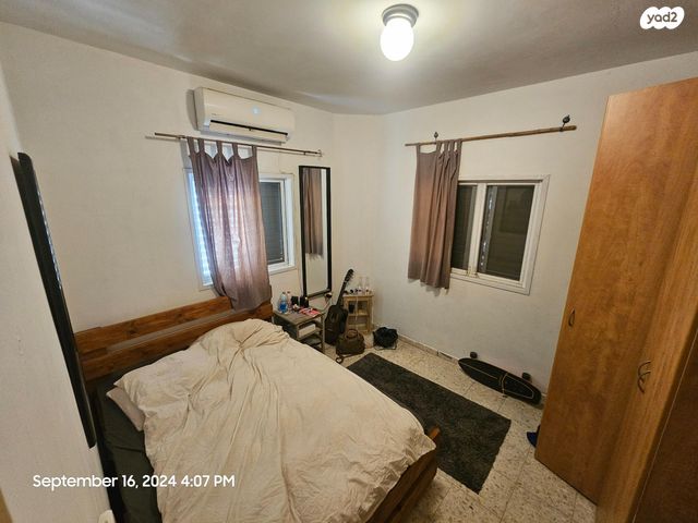 דו משפחתי, יהלום 23, פרחי הדר, פרדס חנה כרכור