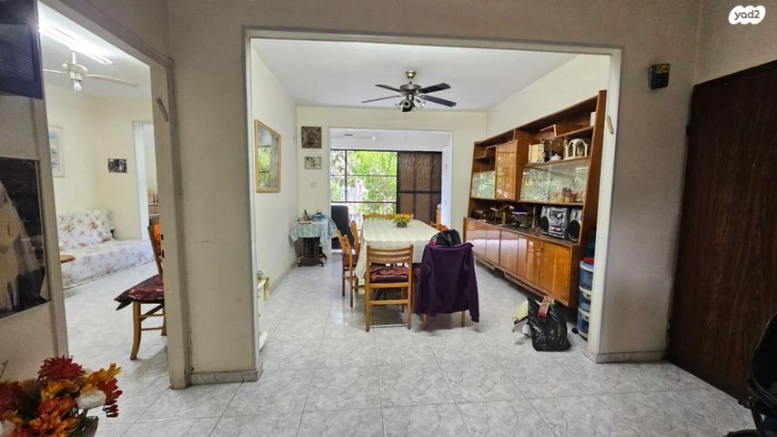 שדרות ירושלים 121