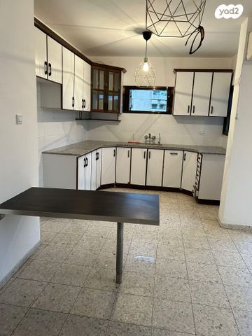 נווה יעקב 10