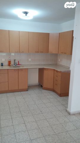 דירה, אהרון חג'ג' 28, נאות בן גוריון, יבנה