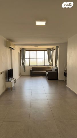 דירה, יצחק שדה 10, שיכון ג', קרית שמונה