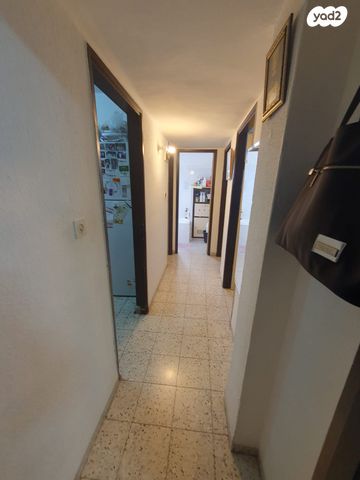 דירה, הרב פרץ ציוני 9, מרכז העיר, עפולה