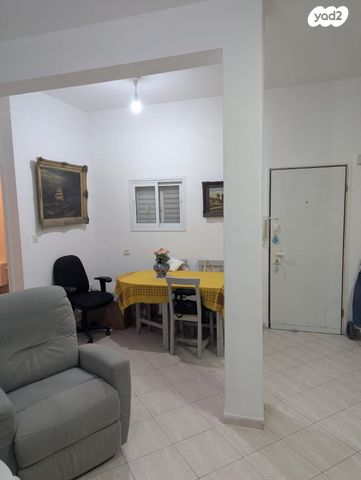 דירה, גוש עציון 7, הל"ה, גבעתיים