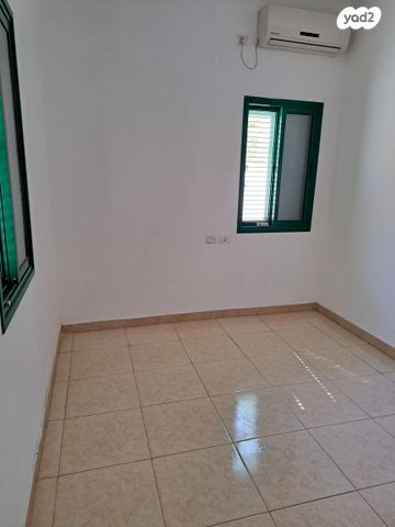 בית פרטי/ קוטג', הציפורן 1, נבטים, נבטים