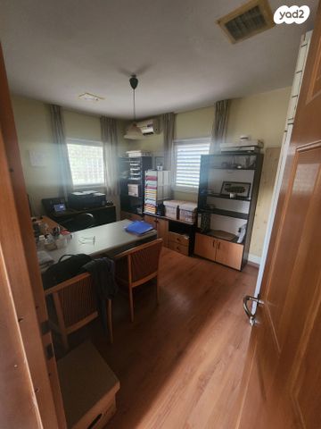 בית פרטי/ קוטג', הפרחים 31, גבעת טל, ראש העין