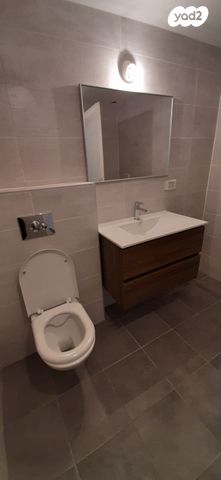 דירה, יוסף הגלילי 22, שכונת בן גוריון, מרכז העיר ג', רמת גן