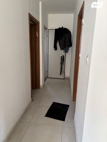 דו משפחתי, האיכרים 11, שפיר, שפיר