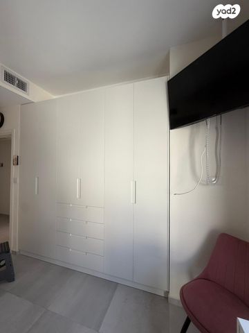 גג/ פנטהאוז, גאולה 10, קרית שרת, רעננה