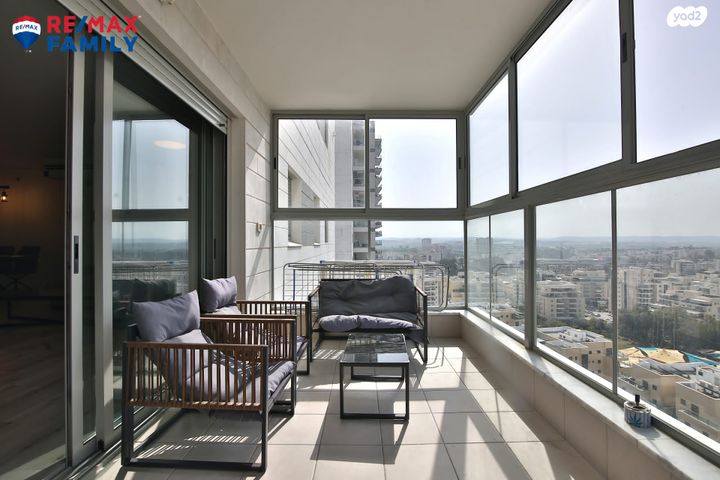 דירה, עפרה חזה 18, משכנות האומנים, קרית מוצקין