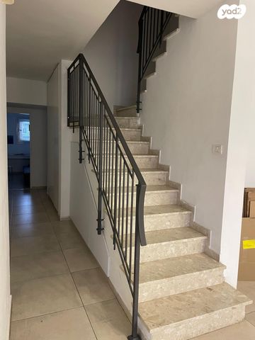 דירה, מתתיהו הכהן 10, צפון מזרח מרכז העיר, נתניה