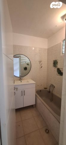 דירה, קלמן גבריאלוב 23, קרית משה, רחובות