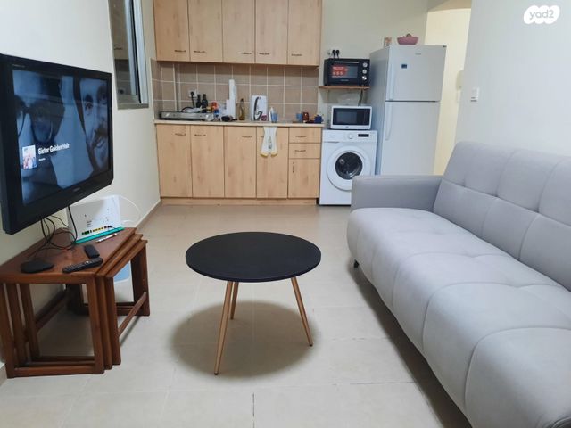 דירה, דרך אבא הלל 40, שכונת גפן, רמת גן