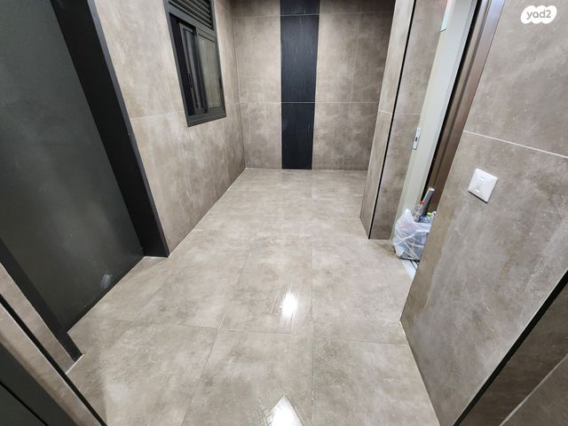 דירה, הרב מרדכי אליהו 22, השחר, דימונה