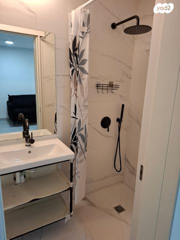 מרתף/ פרטר, ששת הימים 3, נווה ים, ראשון לציון