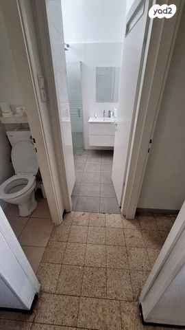 דירה, פנקס 11, לב העיר, בת ים