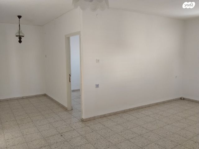 דירה, חיים משה שפירא 5, שיכון ג, טבריה