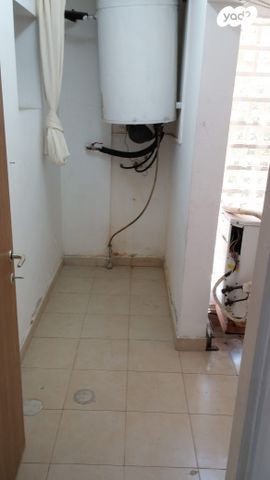 דירה, אהרון חג'ג' 28, נאות בן גוריון, יבנה