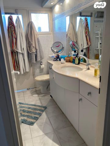 דירה, שדרות חיים וייצמן 31, צפון מערב מרכז העיר, נתניה