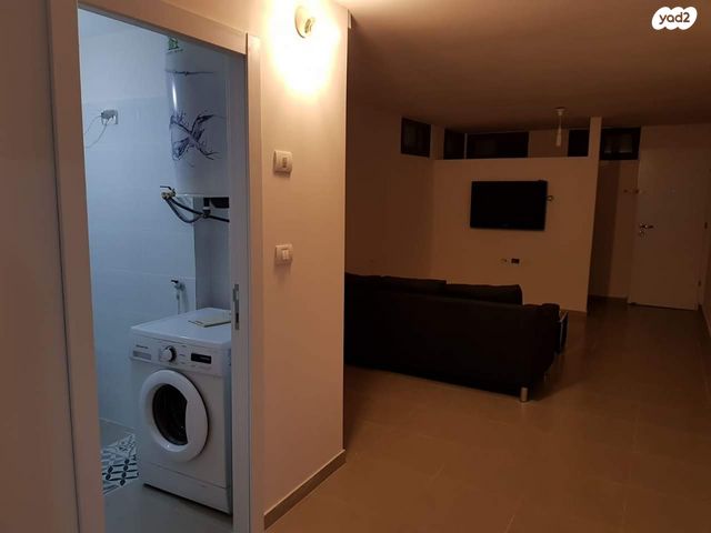 מרתף/ פרטר, ישראל כצנלסון 27, מקוב, רחובות