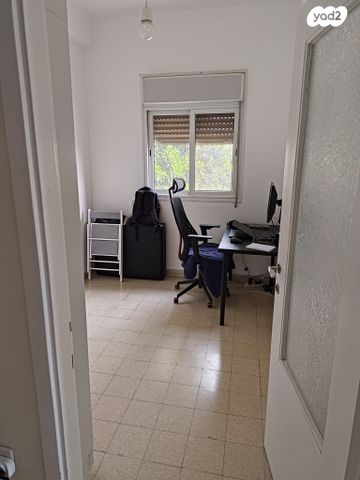 דירה, שדרות וינגייט 1, הדר עליון, חיפה