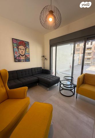 גג/ פנטהאוז, גאולה 10, קרית שרת, רעננה