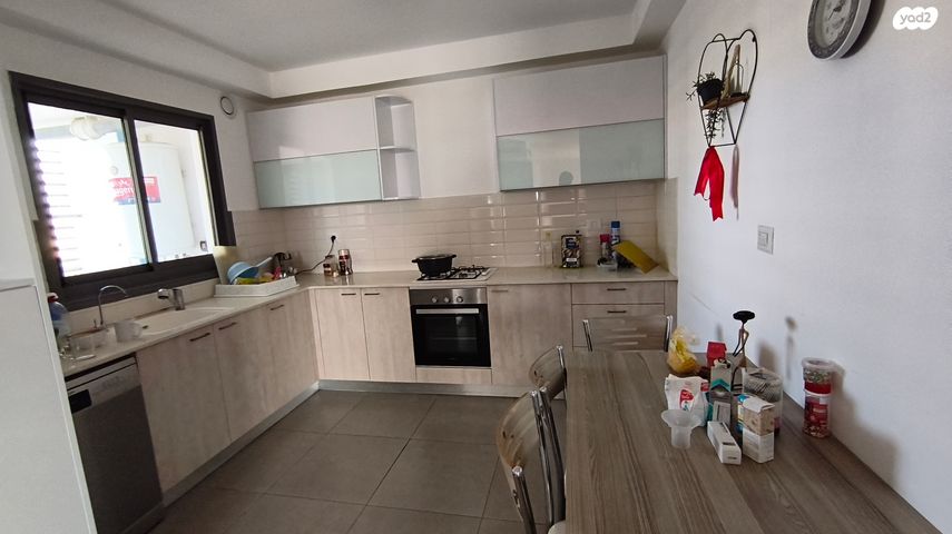 דירה, הגל 12, החותרים, טירת כרמל