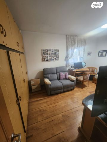 בית פרטי/ קוטג', הפרחים 31, גבעת טל, ראש העין