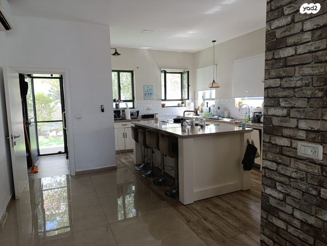 בית פרטי/ קוטג', תירוש 5, בית אריה / עופרים, בית אריה / עופרים