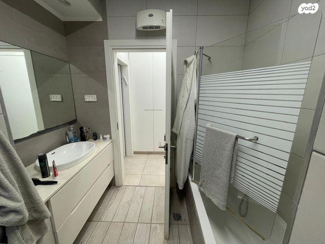 דירה, מתתיהו הכהן 10, צפון מזרח מרכז העיר, נתניה