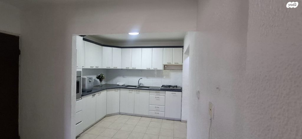 קלמן גבריאלוב 23